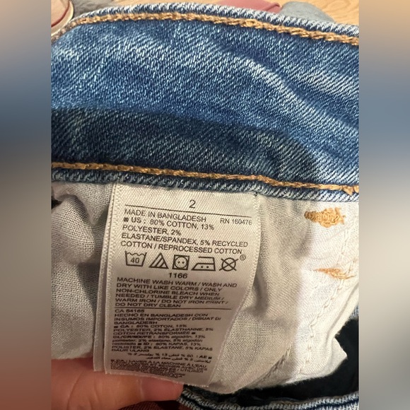 Old Navy Mid-Rise Rockstar Super Skinny Jean - 25”length - Picture 7 of 7